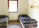   Gemütliches Schlafzimmer mit Einzelbetten