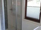 Modernes Badezimmer mit Dusche